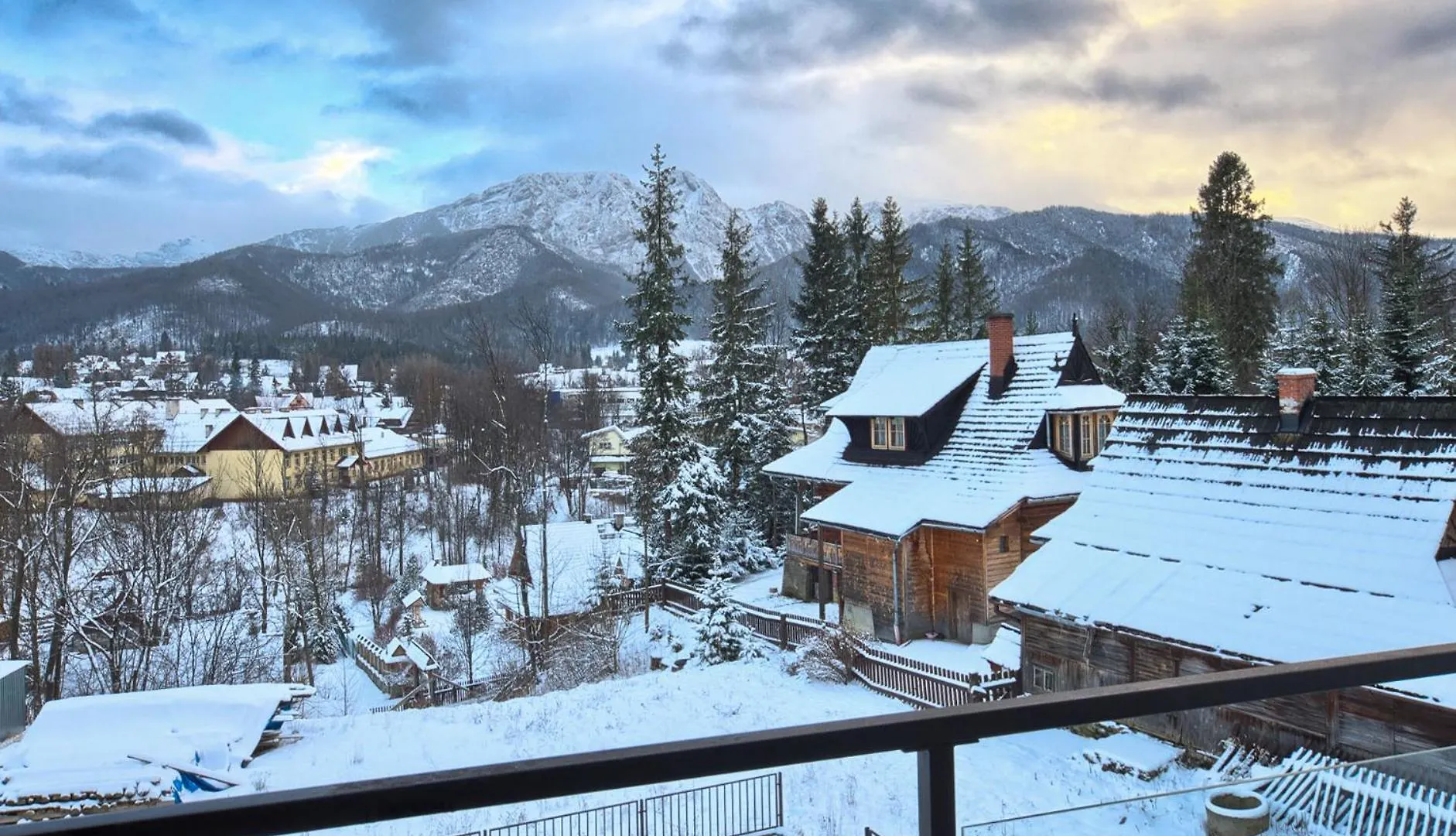 Visitzakopane - Chalet Ski Apartment